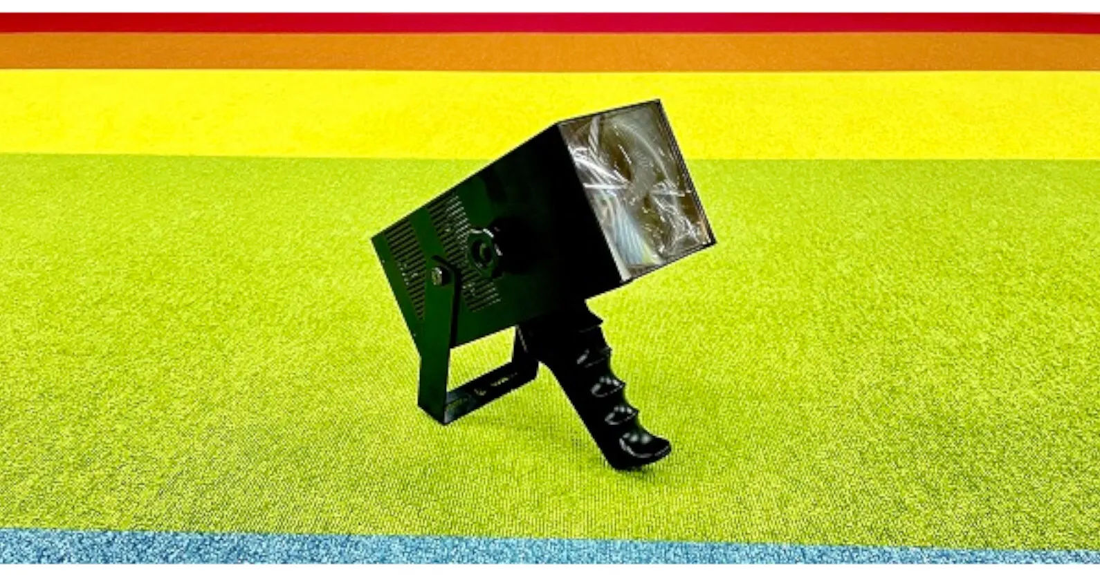 パイフォトニクス 内閣府 浜松市の実証実験プロジェクト成果を実用化し 携帯型鳥獣対策用led照明の貸し出しを開始 Tomoruba トモルバ 事業を活性化するメディア