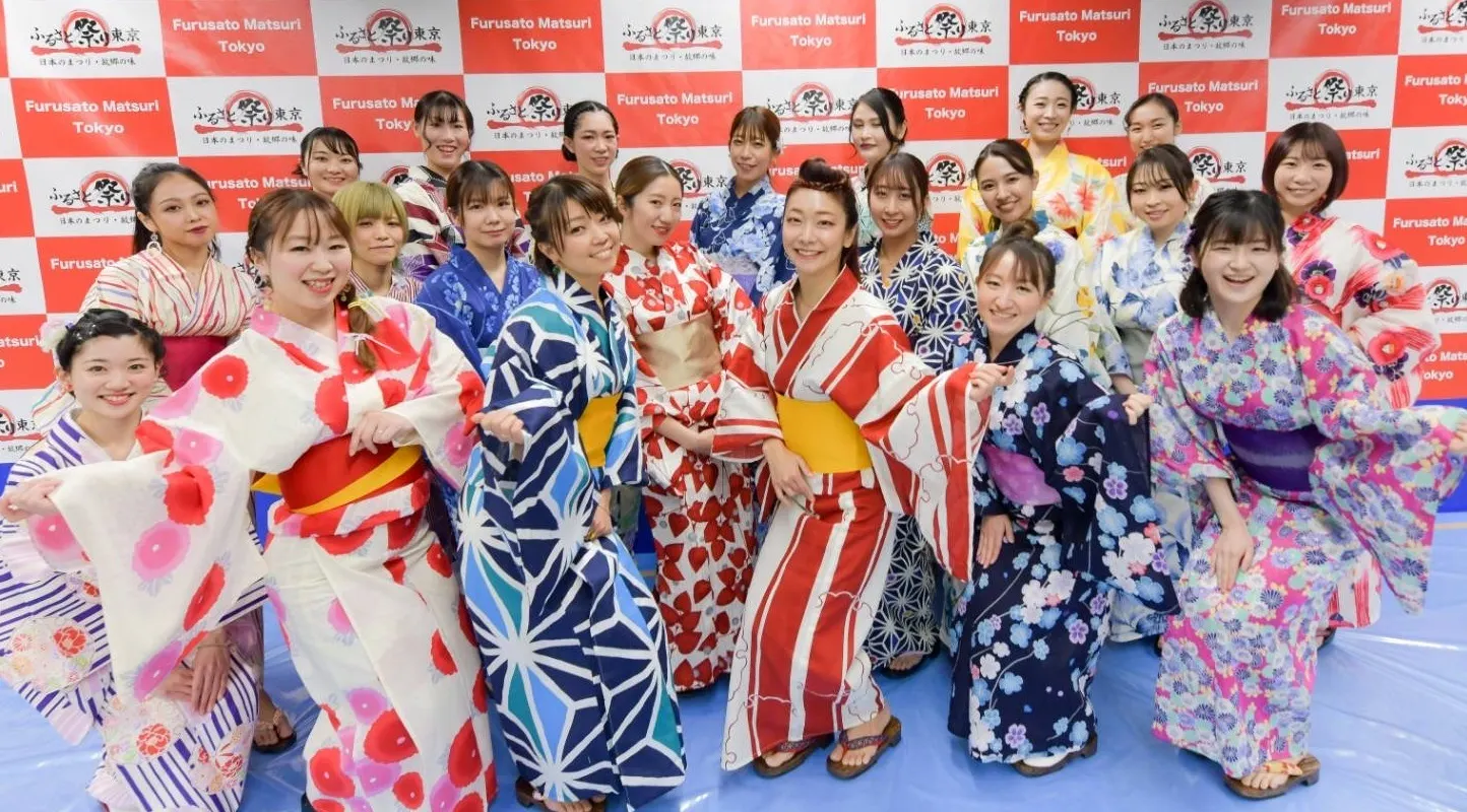 ※日本盆踊り協会オフィシャルチームイメージ
（全国20～30代約4,000名で構成）