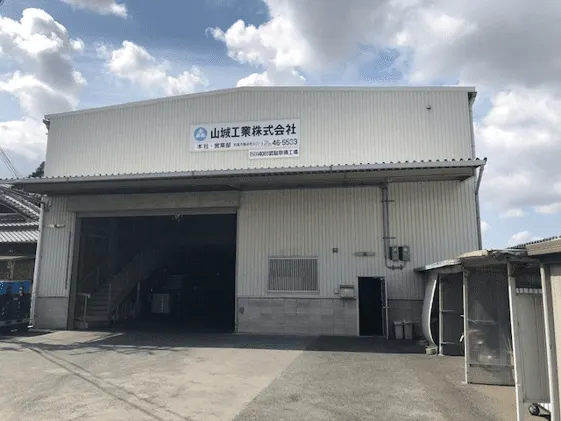 射出成形の生産から組立、品質管理まで一貫して行います。コスト低減をお考えでしたら是非お声掛けください！
