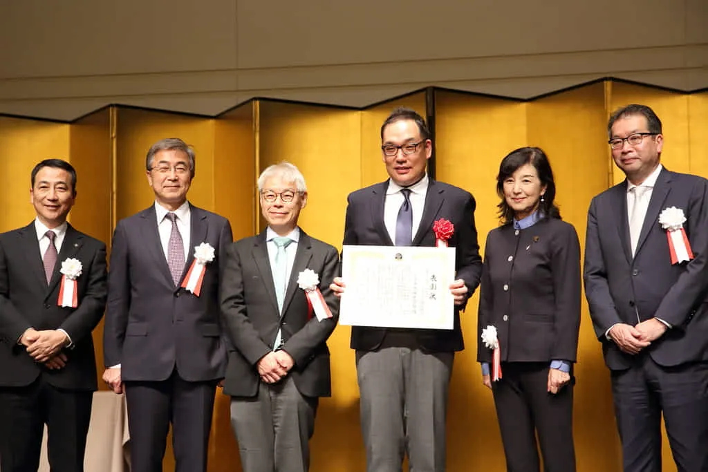 HRアワード2019、表彰状授与式の様子。
