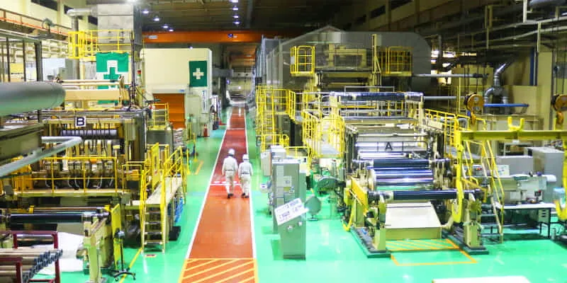 クリーンな紙を製造する会社です。