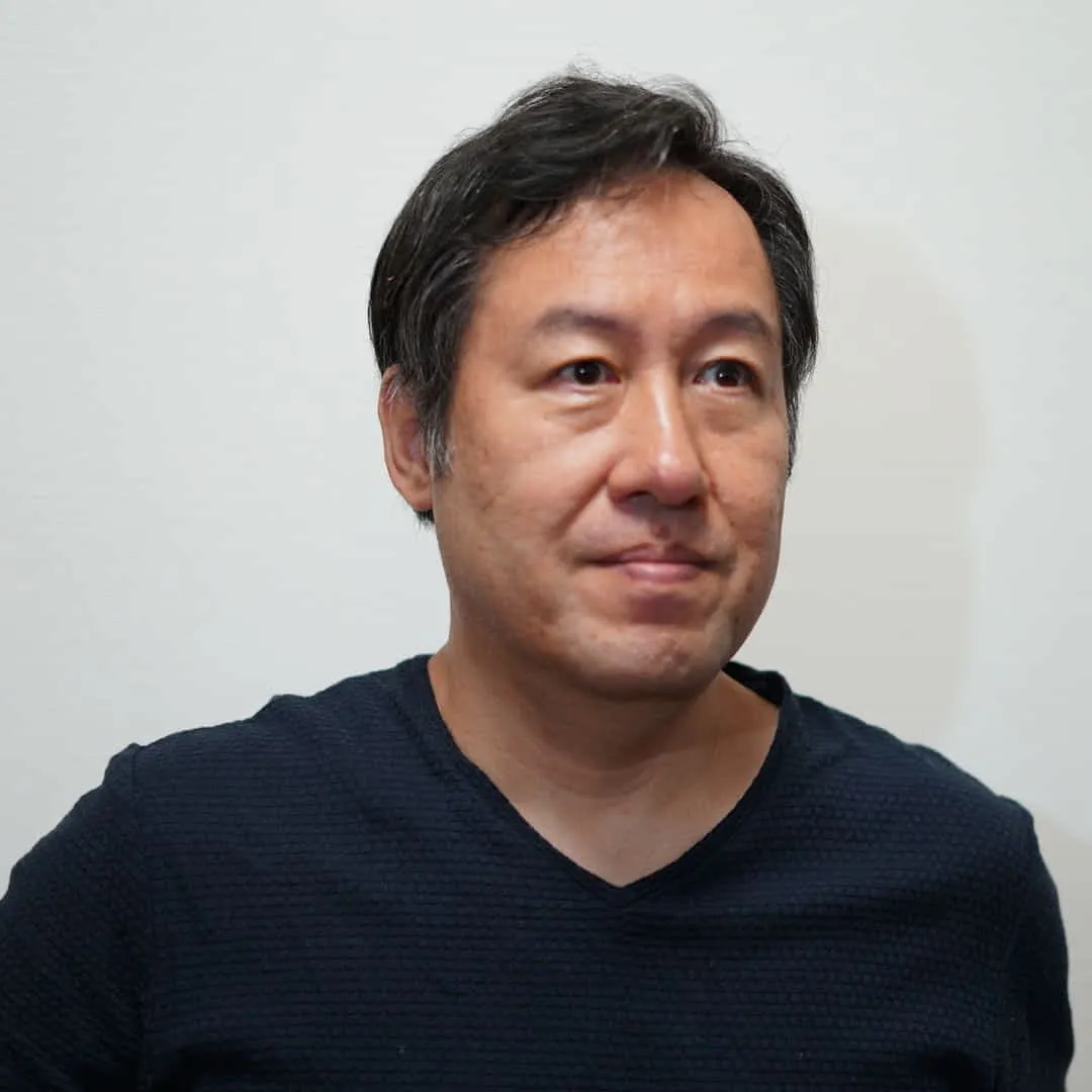 代表一人でやっています。