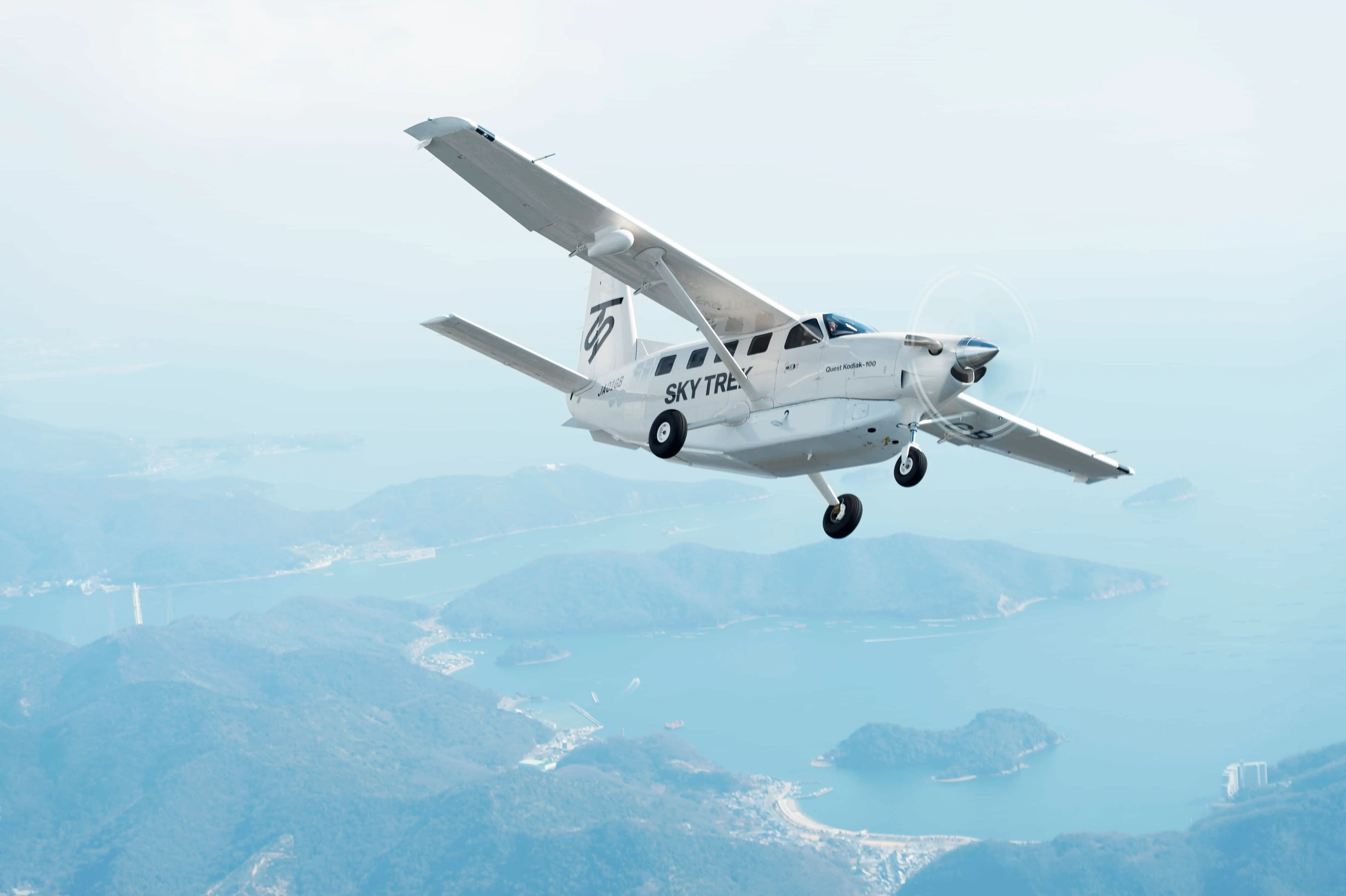 小型航空機チャーターサービス
