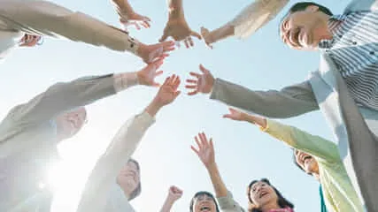 年齢に関わらず、持てる力を発揮し尽くせる社会に！40代50代ミドルシニアの、地方での越境学習プログラムを体感・拡大するパートナーを募集！