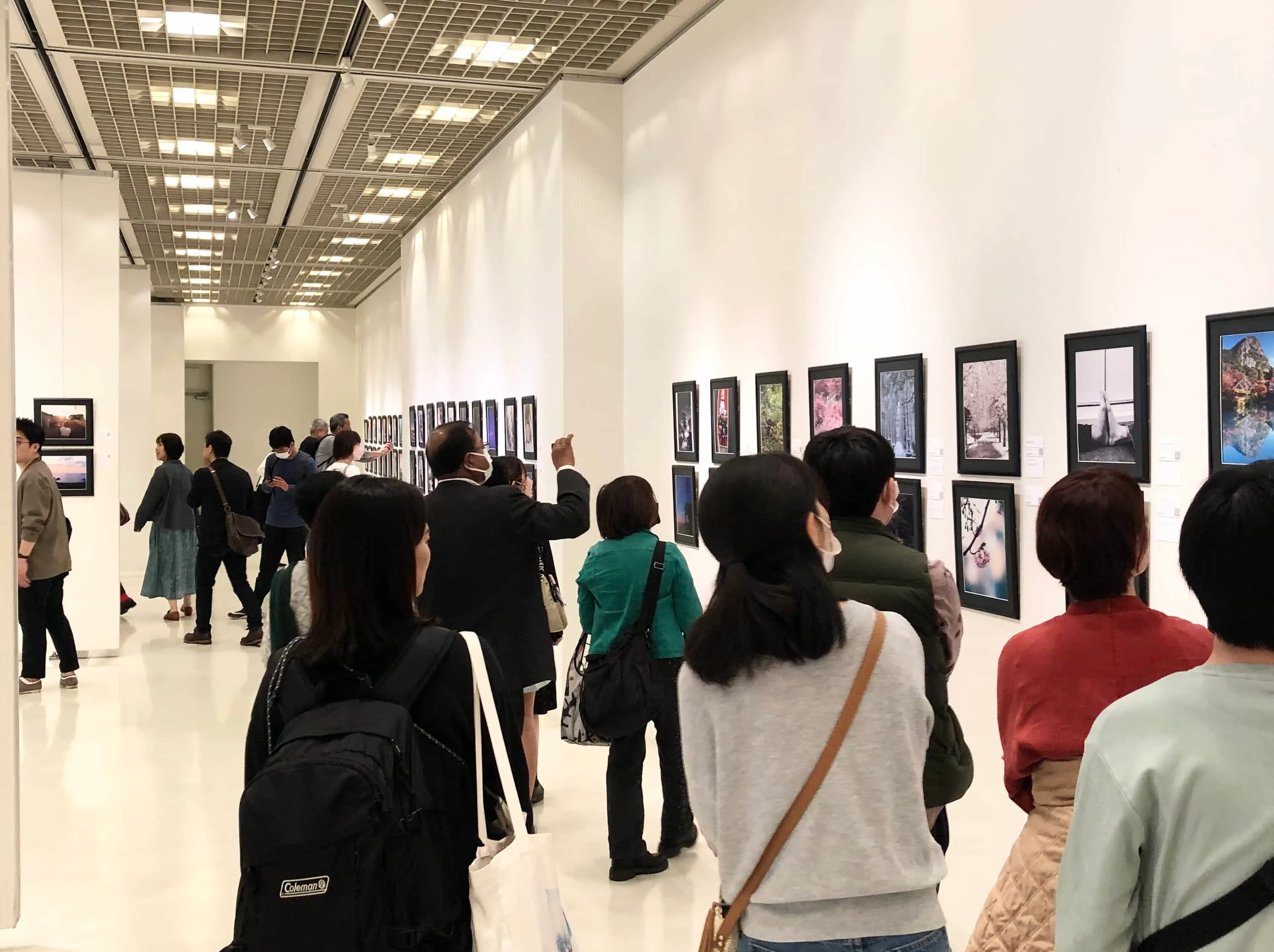 美術・写真展覧会の様子