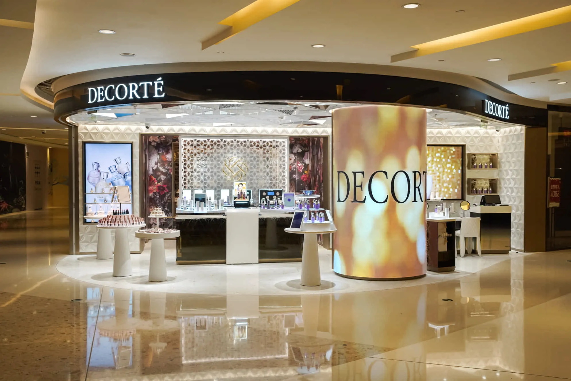 DECORTÉ /上海国金中心商場 Shanghai IFC Mall