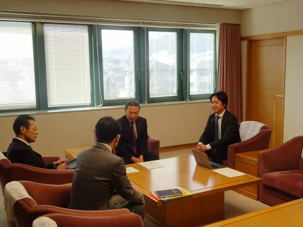 兵庫県芦屋市様とのオープンイノベーション打ち合わせの様子