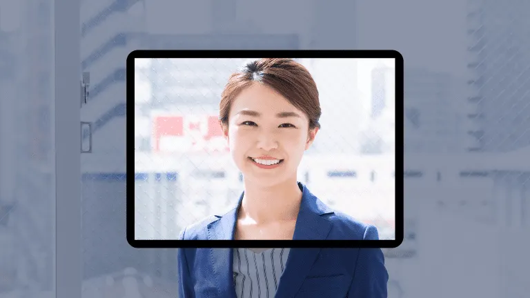 いつものスタッフが画面から