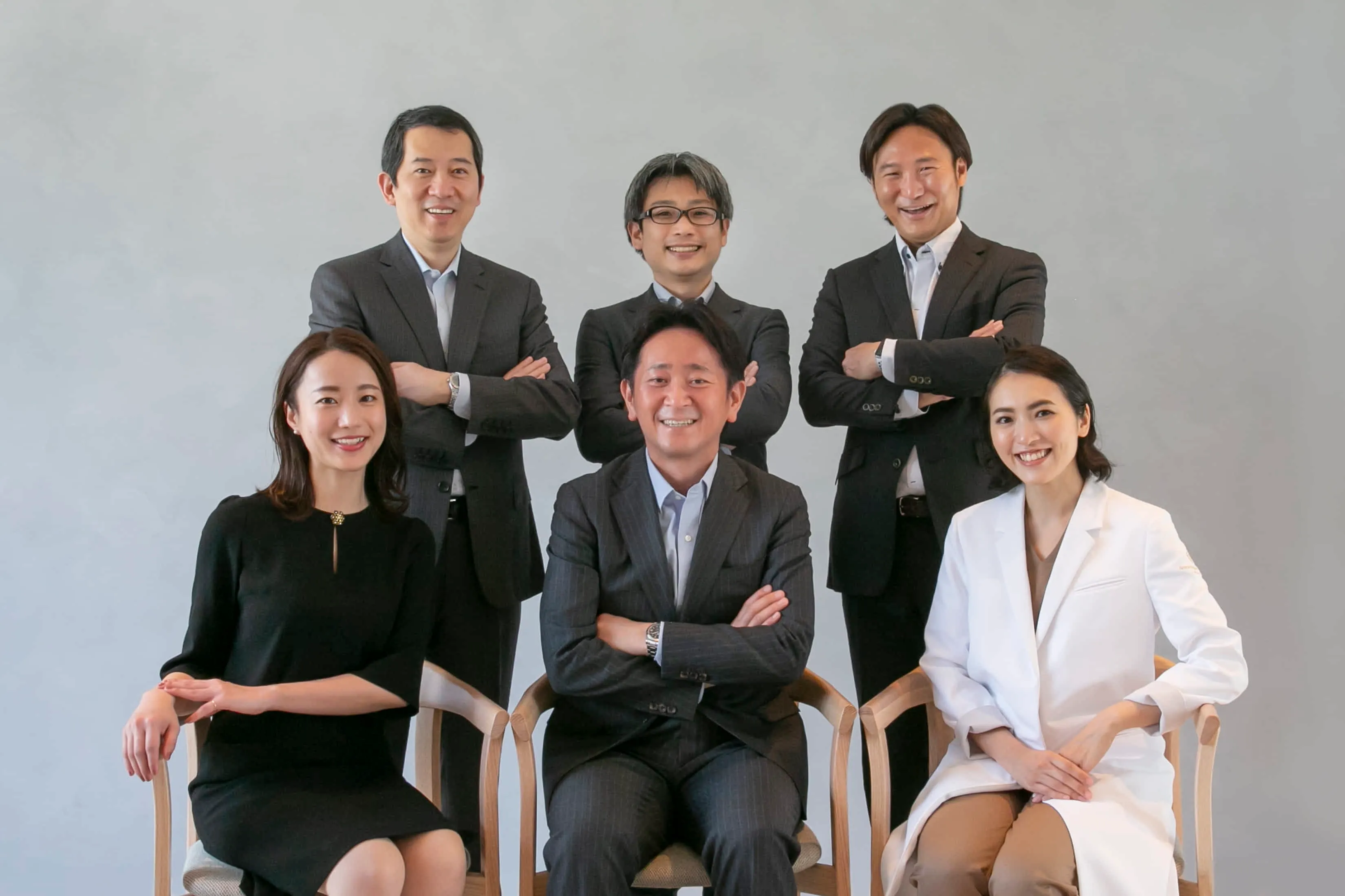 グレイスグループ取締役メンバーとグレイス杉山クリニックSHIBUYAの岡田院長
