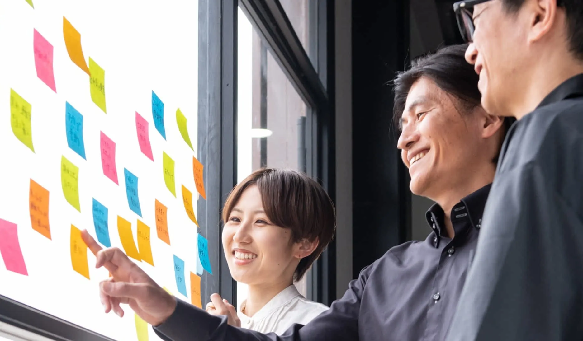“人”と“事業”の成長を支援する共創パートナー／実践知とテクノロジーで構想から実装までを伴走
企業の事業開発を“実行可能なかたち”に変えていく共創パートナーです。