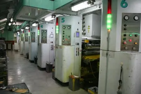 工場内の機械はすべてテスト機としての活用が可能