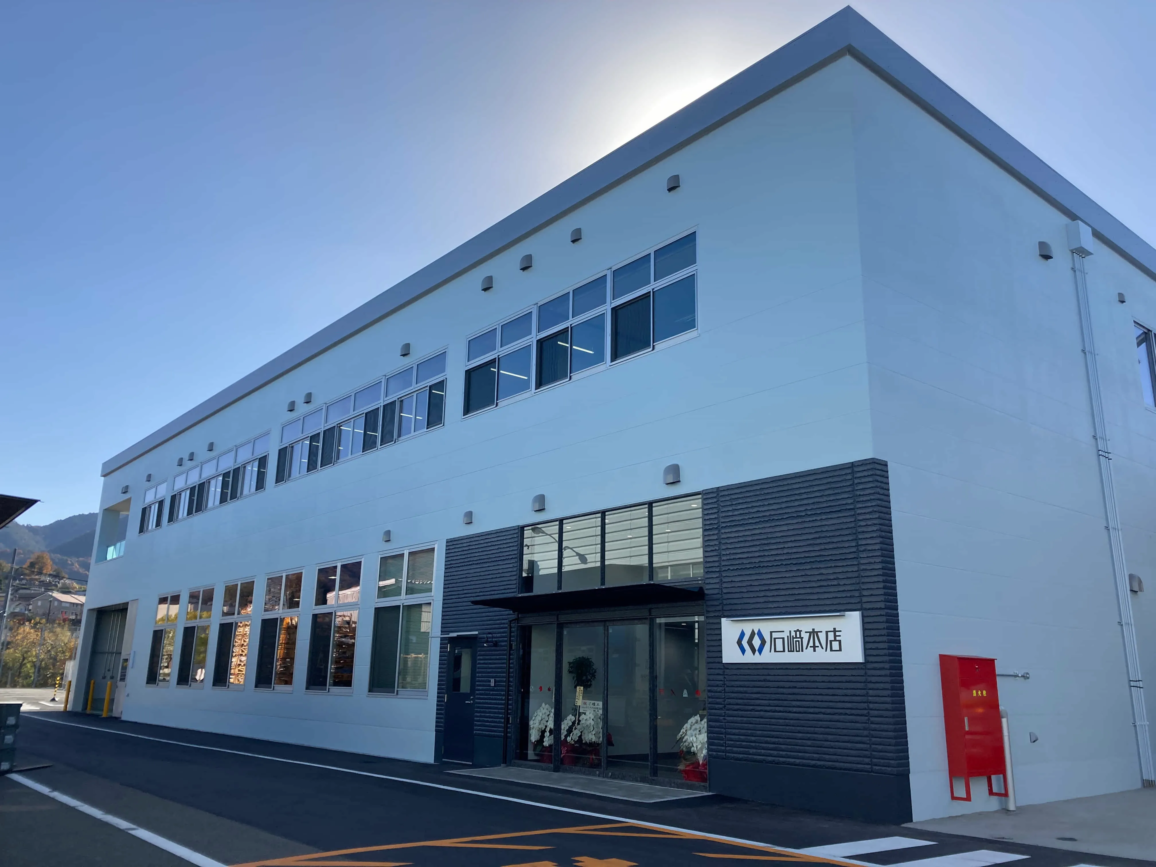 2022年12月に竣工した石﨑本店の新社屋