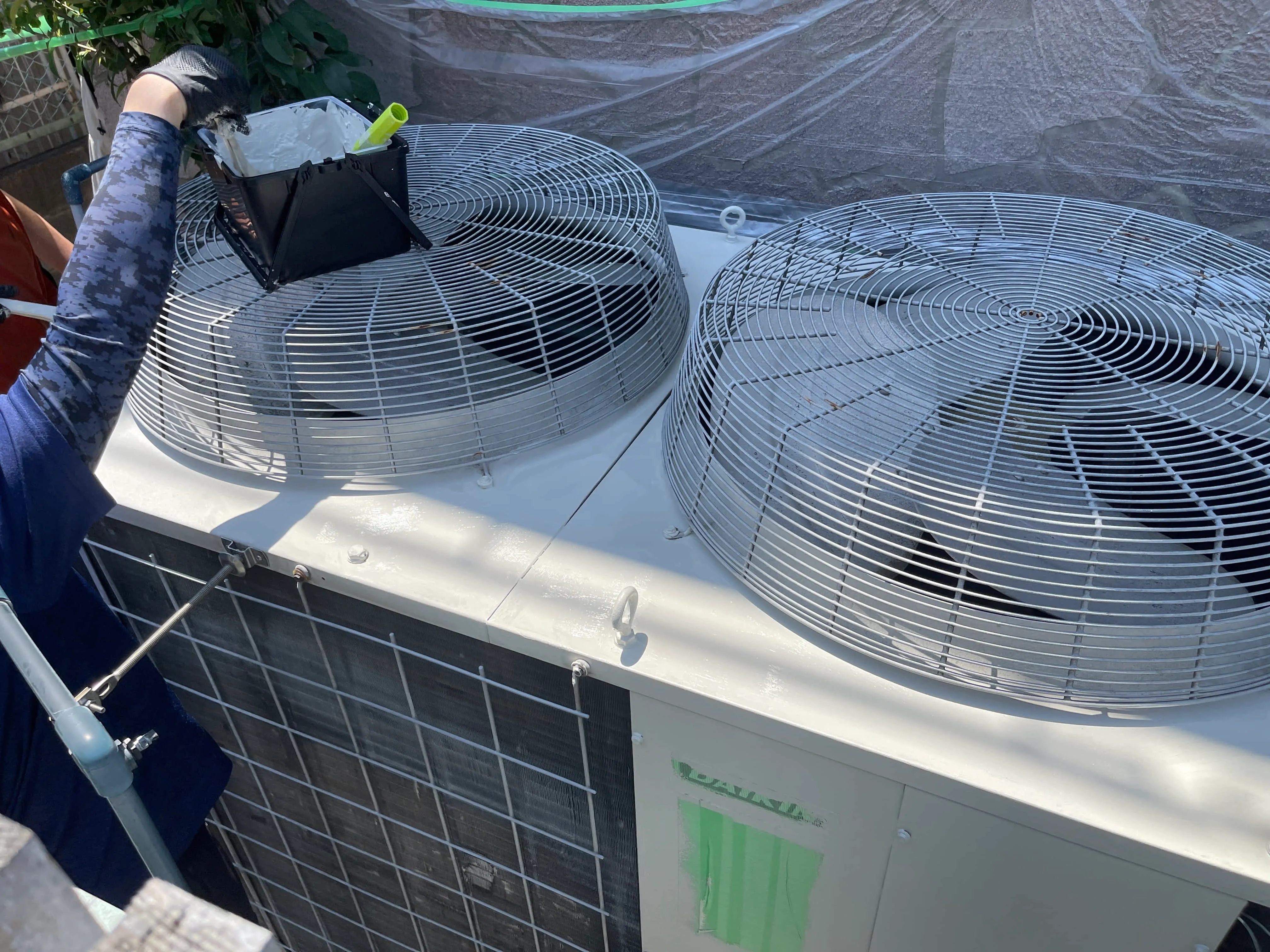 当社は、節電商品のコンサルティングに特化した会社です。節電商品と聞くと怪しい商品を売りつけられるというイメージが強いかもしれませんが、当社がご提案する商品は全てご購入前に小規模なテストを行い、省エネ量を確認していただいた上で導入をしていただけます。