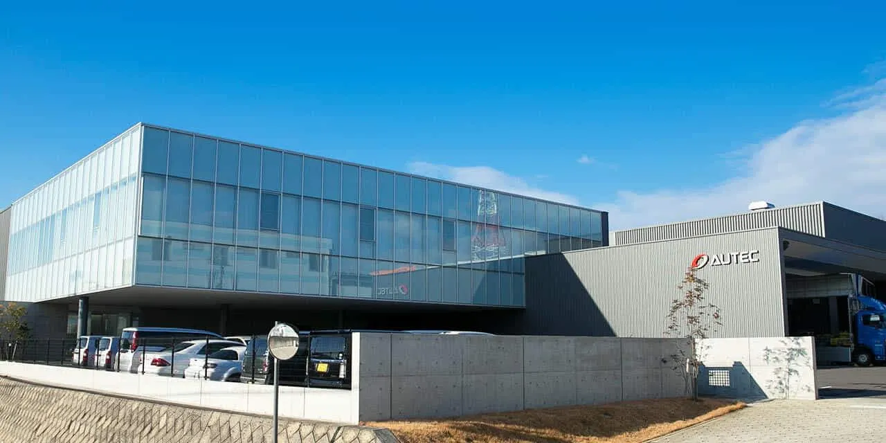 2015年に愛知県小牧市に新本社工場が竣工し、実証等に活用可能な旧工場スペースあり