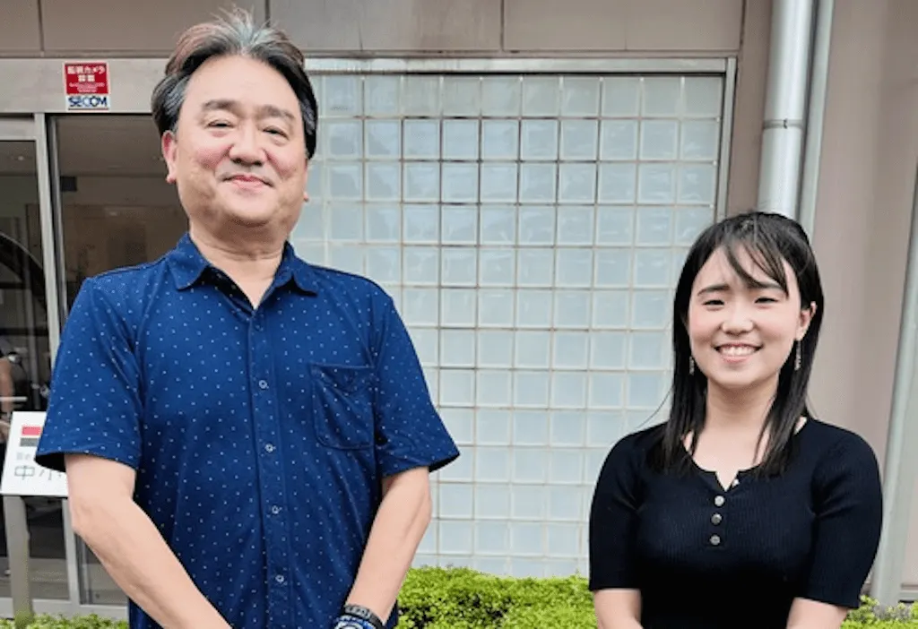 代表の大西徳幸（左）　主任研究員の大西瀬蓮（右）
