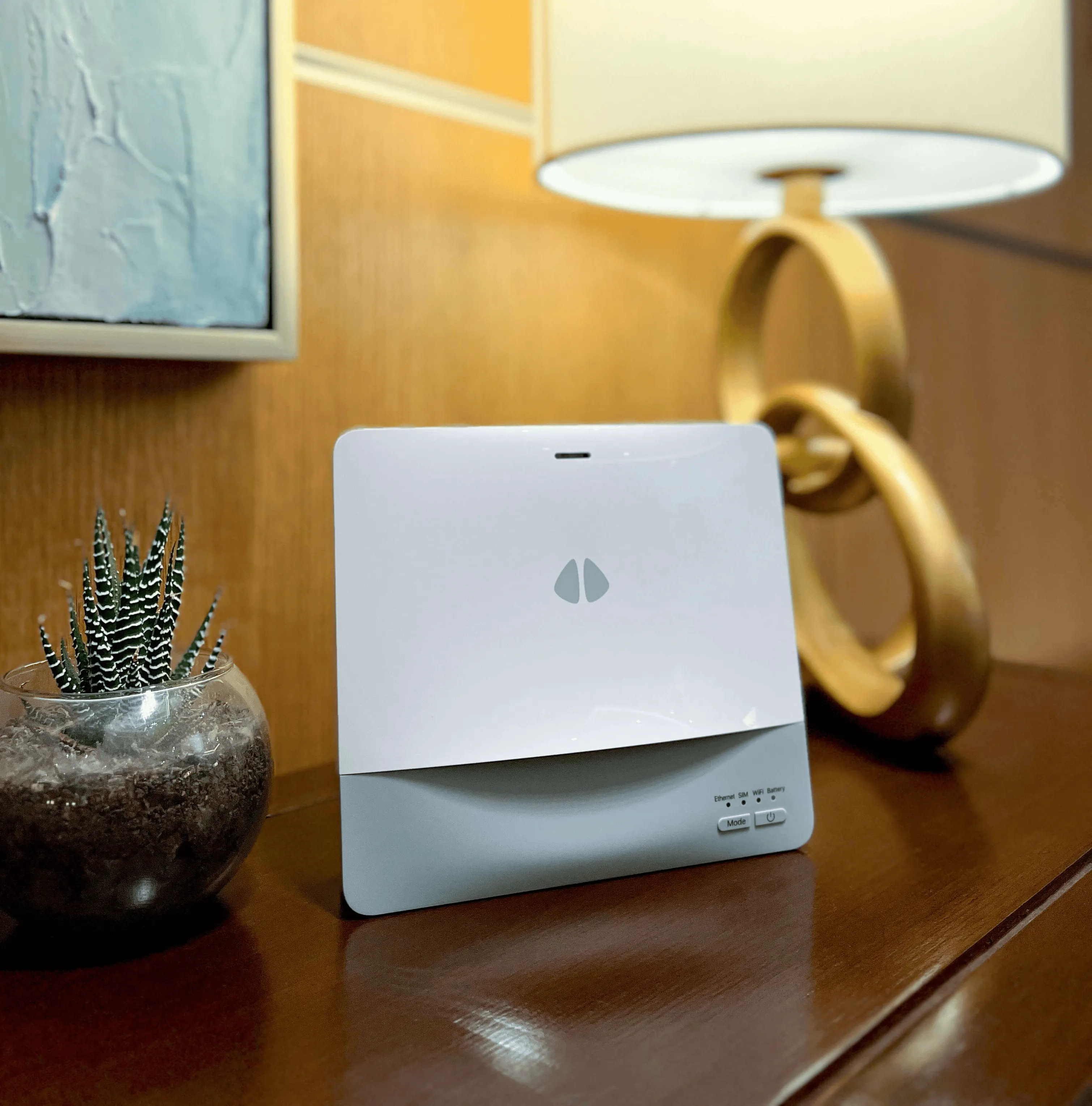 uHoo Aura: The Smartest Indoor Environmental Monitor for Healthier, Safer, and Greener Spaces