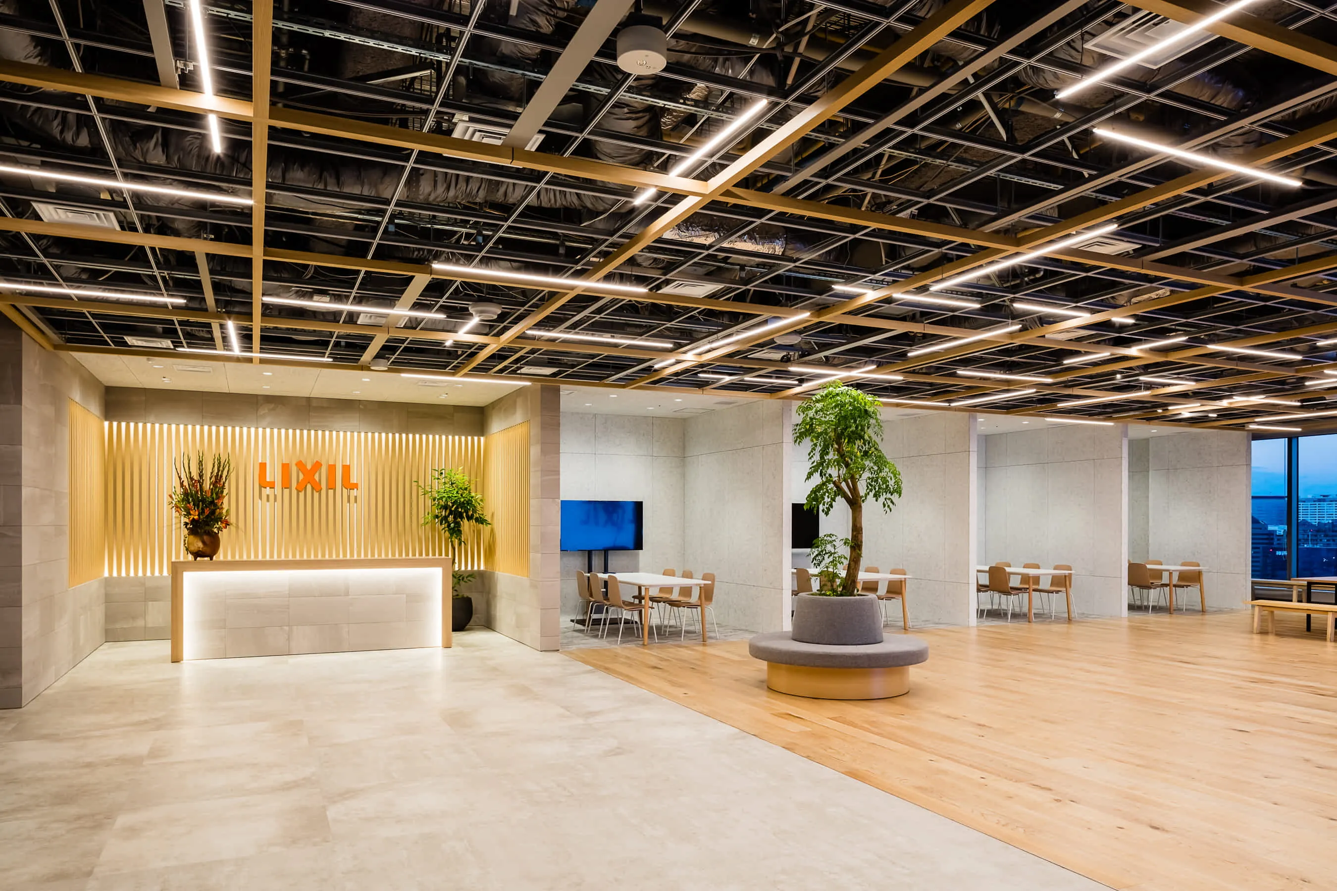 「豊かで快適な住まいの実現」をパーパスに掲げ、暮らしと社会の課題解決に取り組みます。