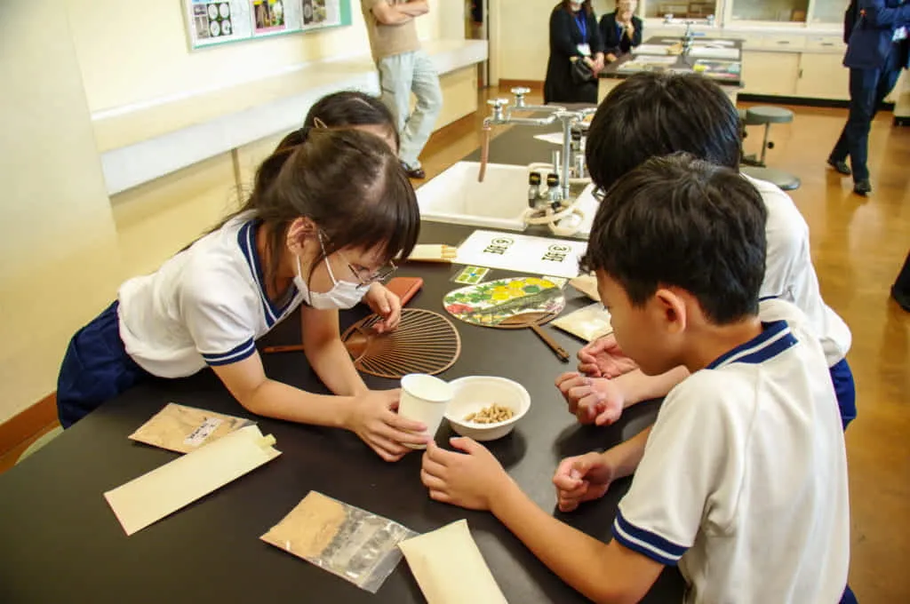 出前授業など木育・森林環境教育にも対応しています