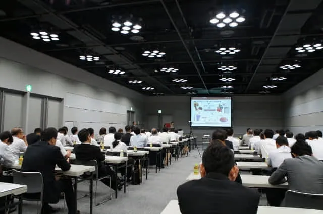 業界向け大規模講演会＠ハービス大阪