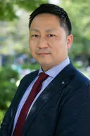 山崎恭平