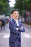 劉　順俊