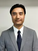 マハルジャン ディネシュ
