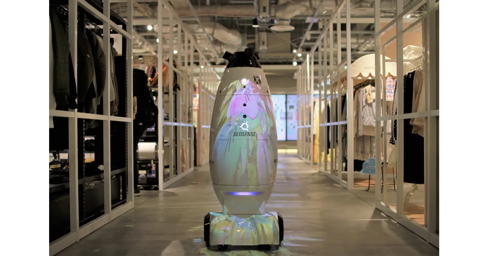 PARCO×SEQSENSE | withコロナに活躍する警備ロボットの実証実験を実施
