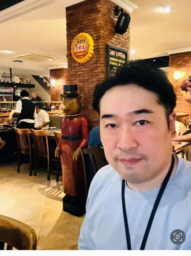 山中英嗣