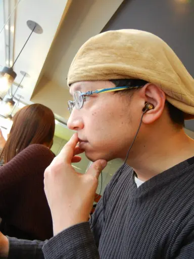 與儀陽介