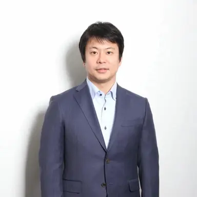 村井庸介