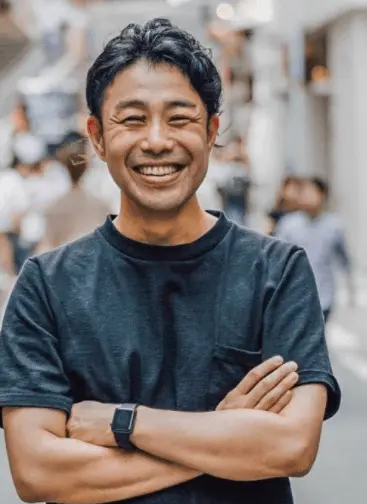 播　信太郎