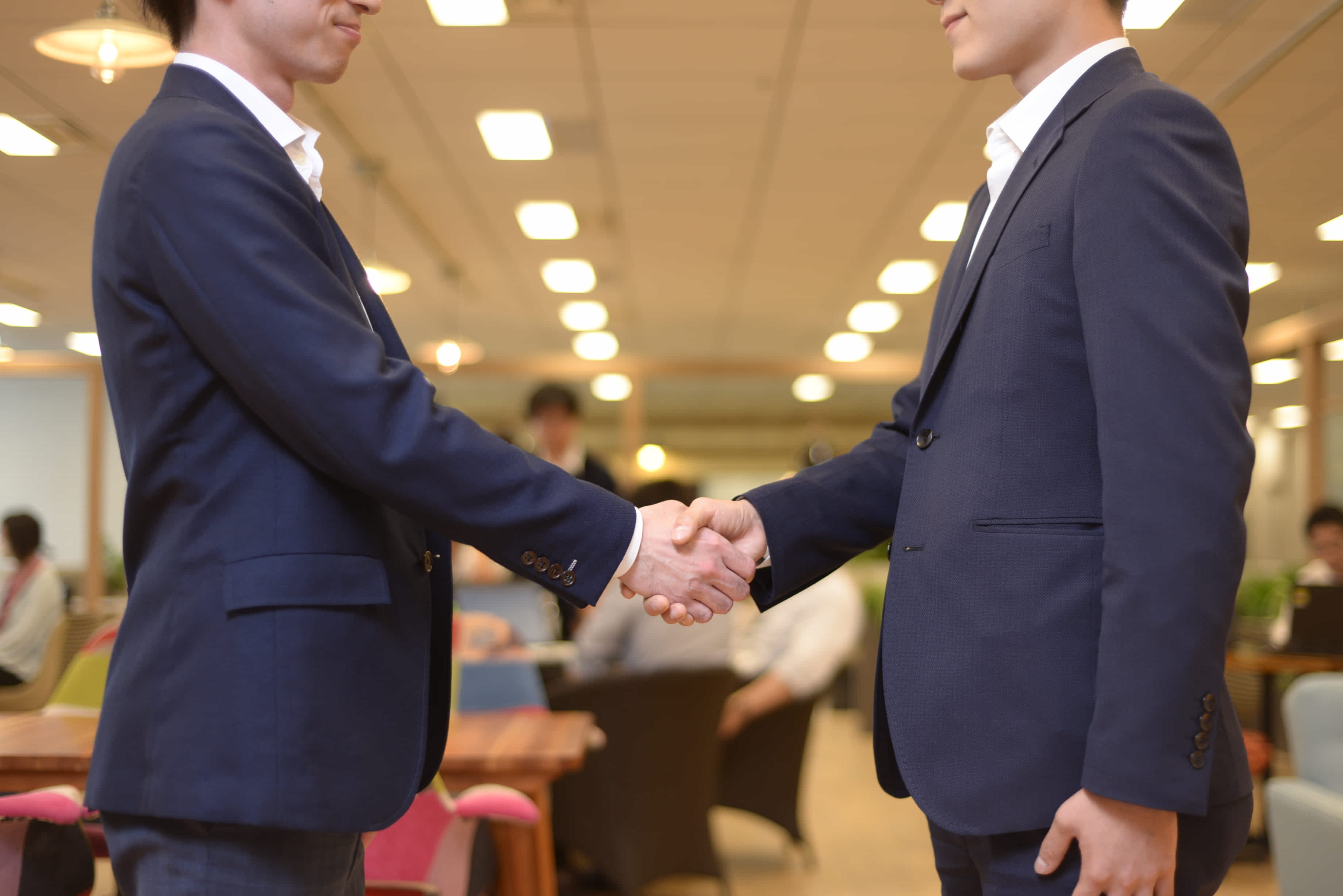 伴走型でのプロジェクト実行支援をすることで成果を創出します