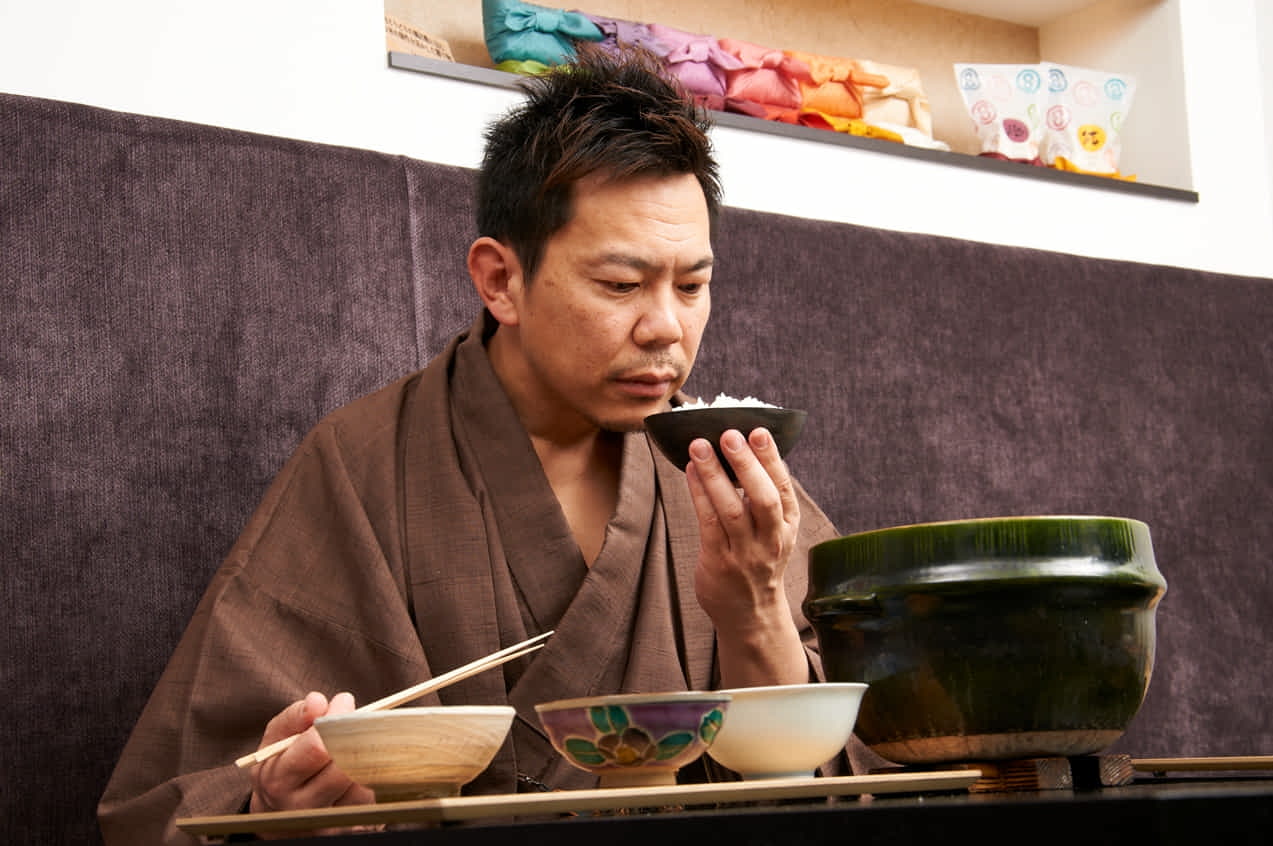 八代目儀兵衛　店主　橋本隆志