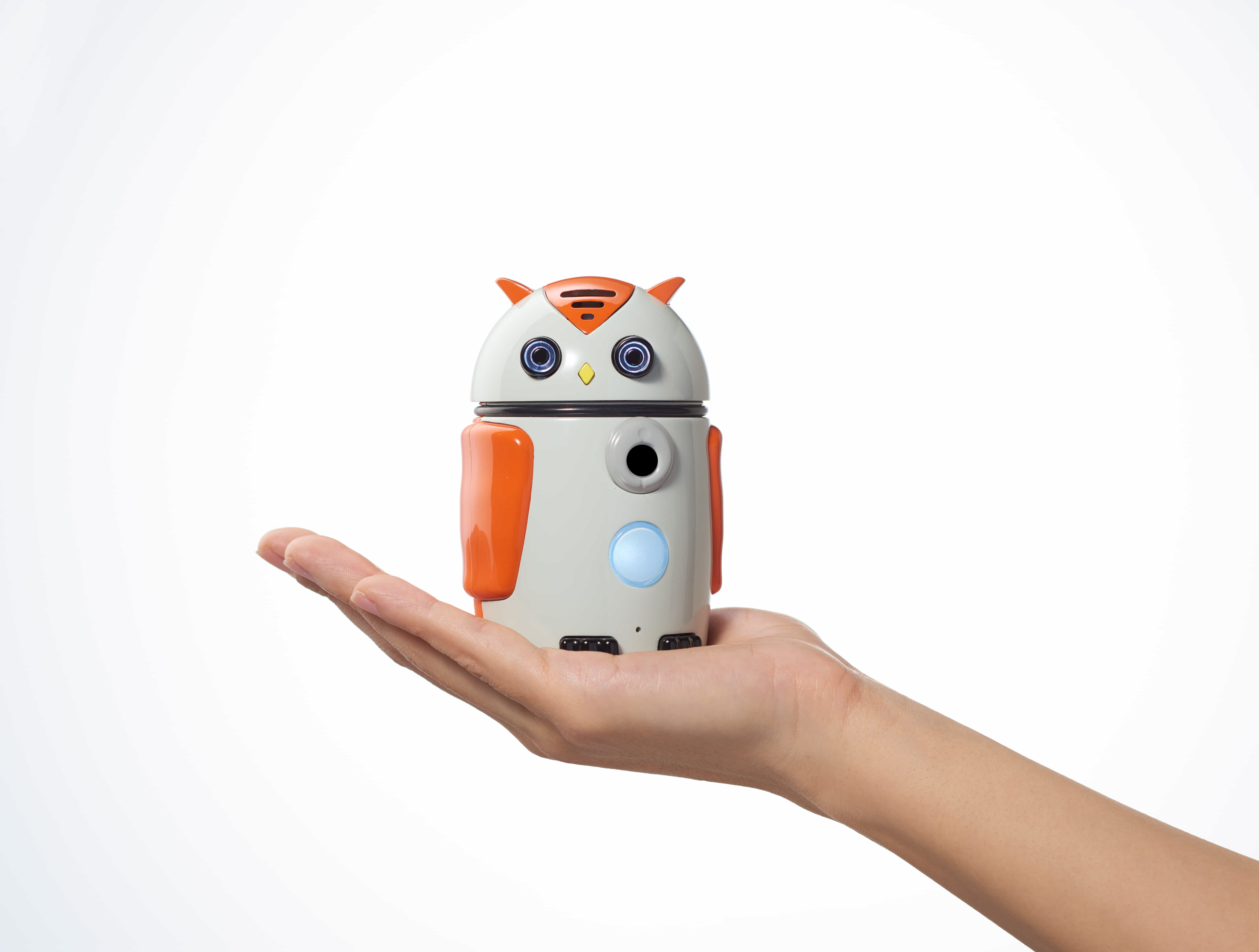 手乗りサイズでどこでも働ける販売員ロボット