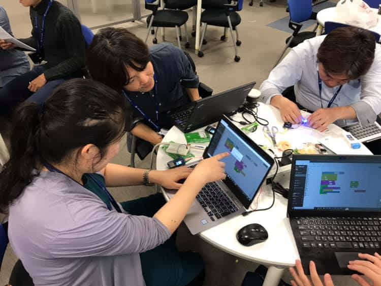 社内でのモノづくり、アイデアコンテストも行っています。