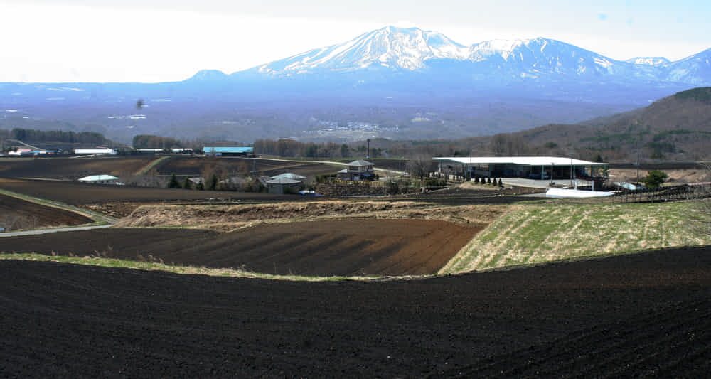 浅間山 山麓風景・・水が根源にある仕事です。