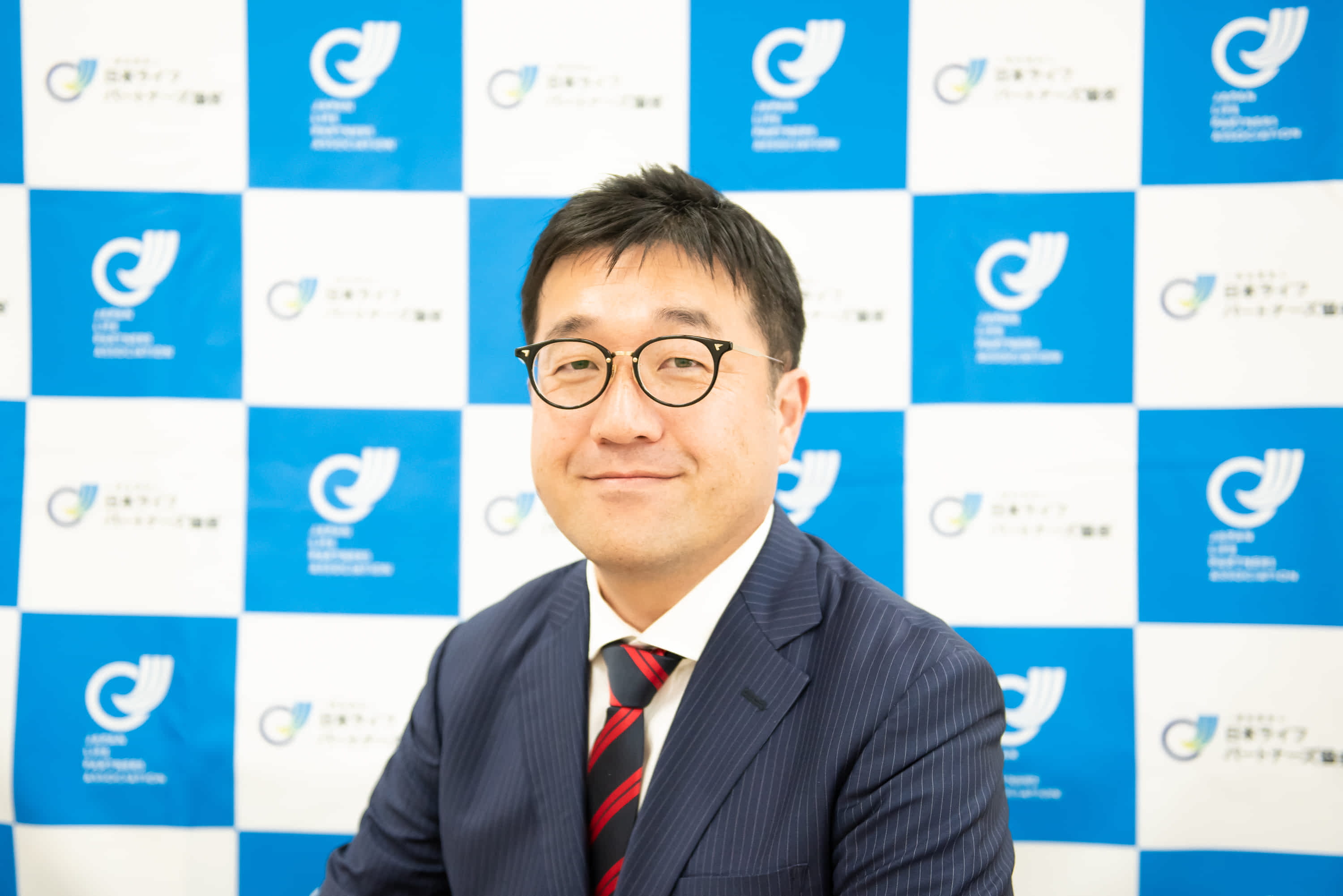 東向　勲