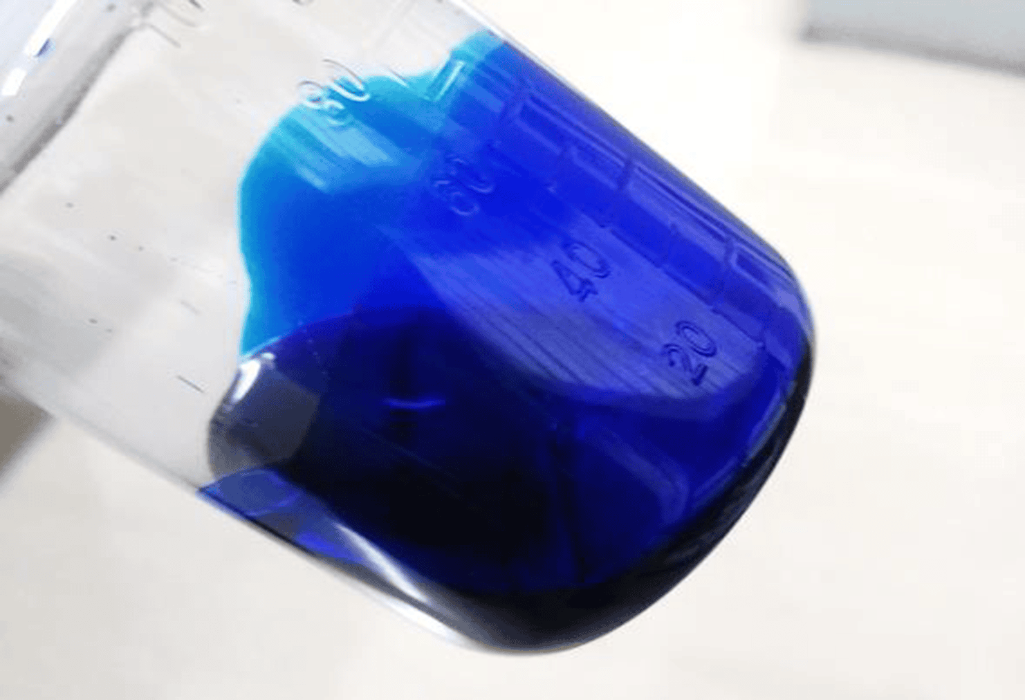 「銅錯体インク」で回路を描きCO2を削減する