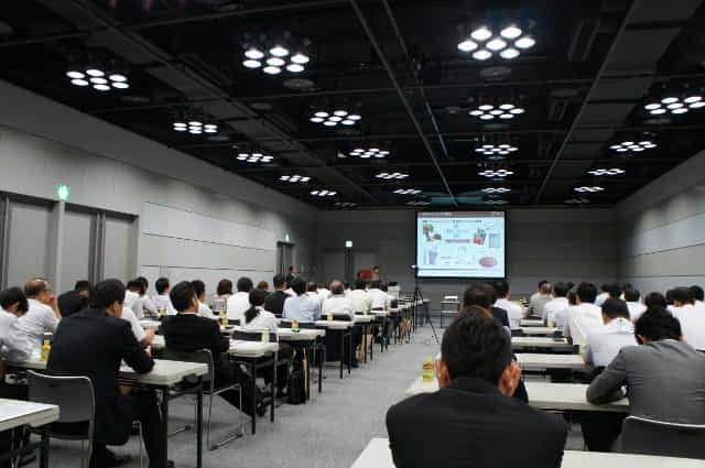 業界向け大規模講演会＠ハービス大阪